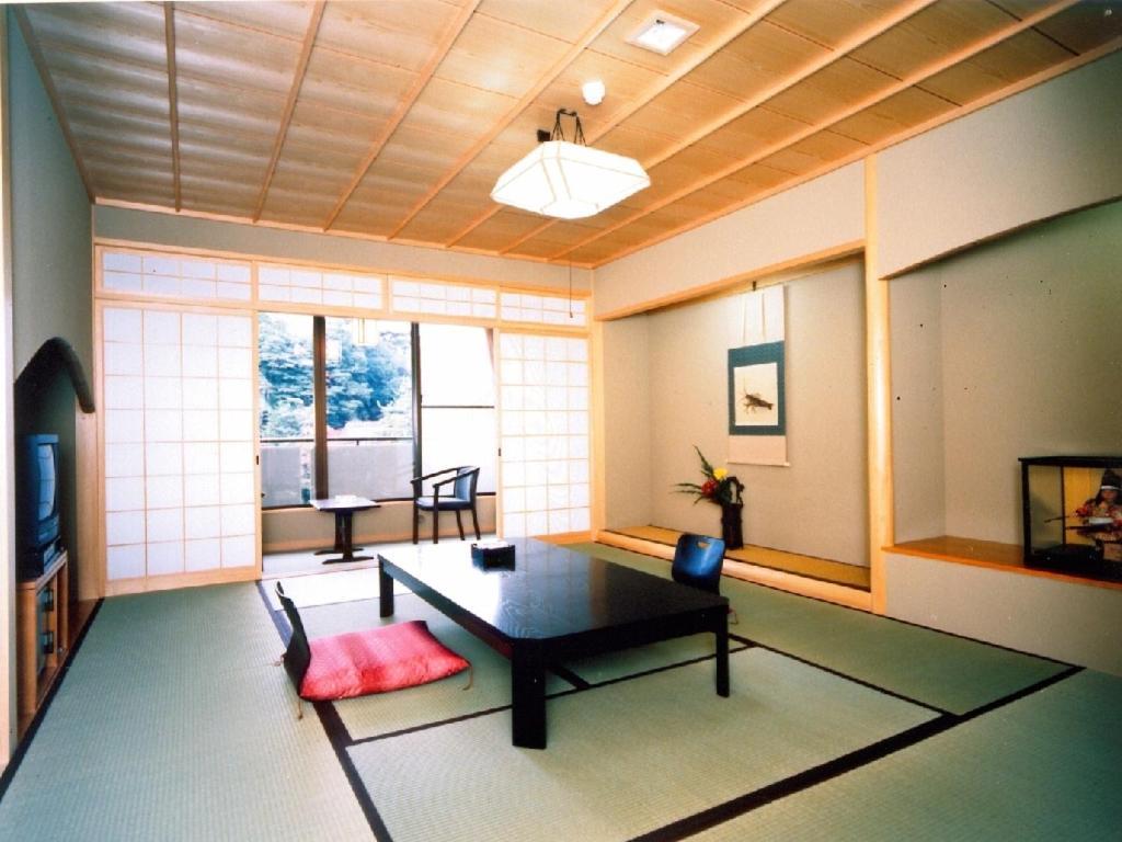 Kadonobo Ryokan Kobe Buitenkant foto